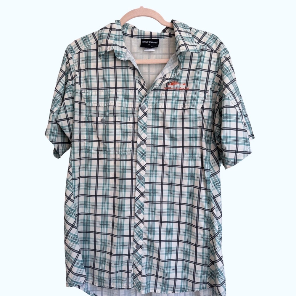 Performance Fishing Shirt Mens‎ M Plaid Vented Short Sleeve Grundens